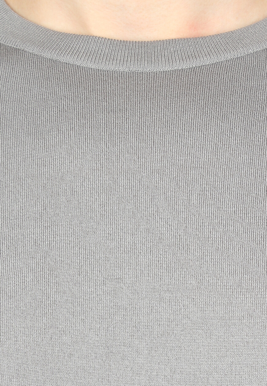 футболка  MBZ-RN010-EMBR1/MC01 со скидкой