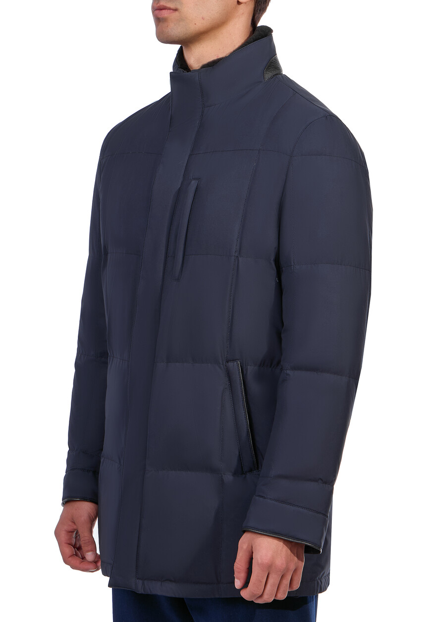 Товар серого цвета с внутренней стороны