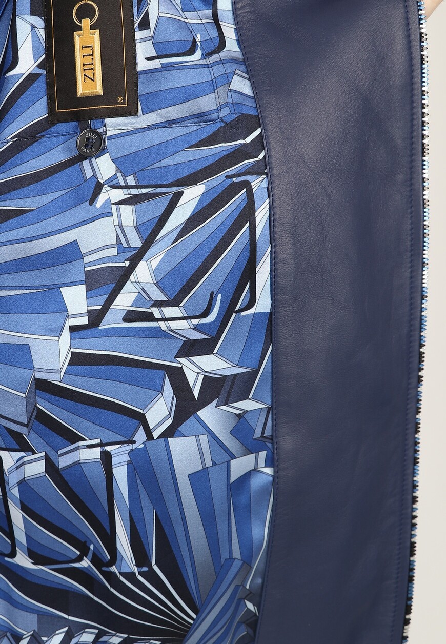 куртка  для взрослого возраста с изнаночной стороны