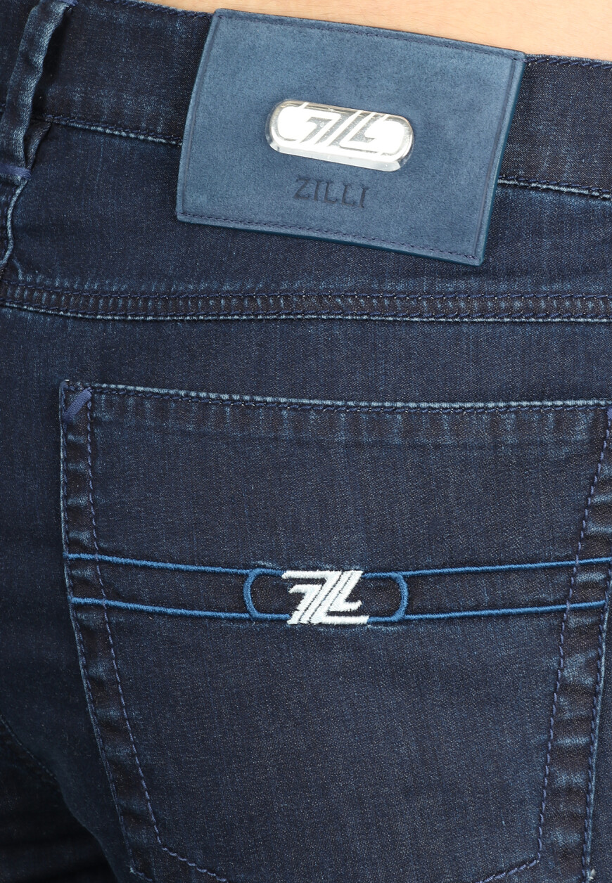 джинсы  из проверенных материалов спереди