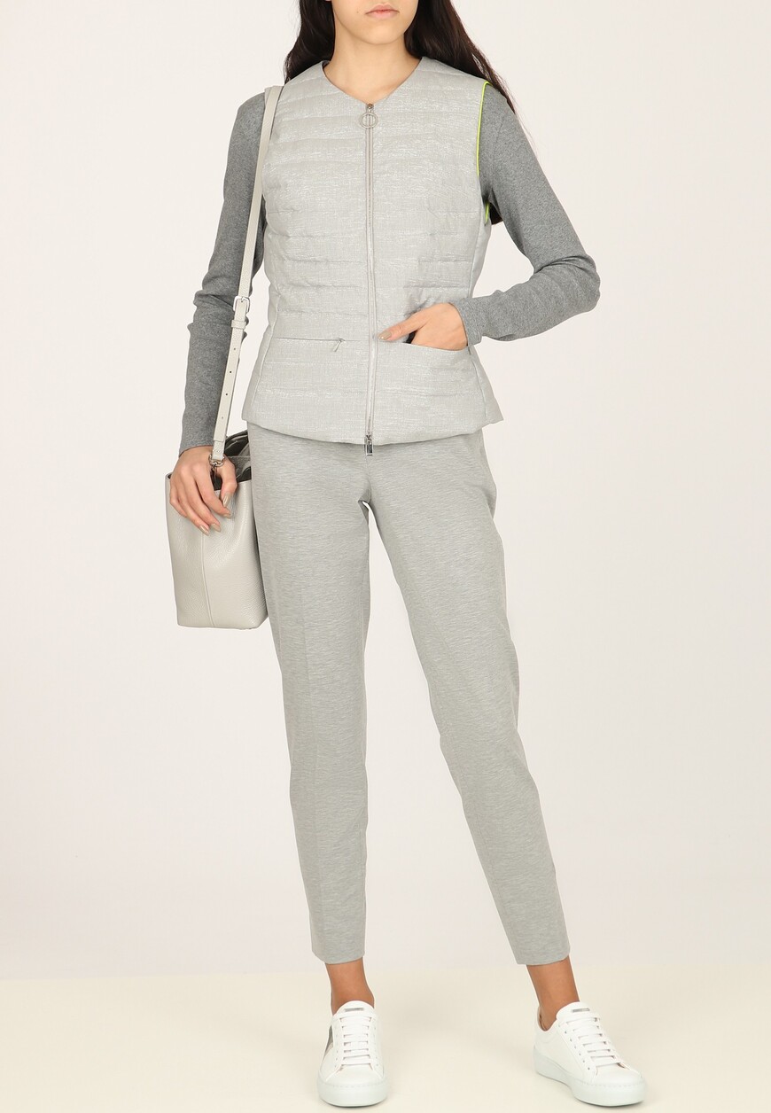 жилет  CTD260B652 по акции