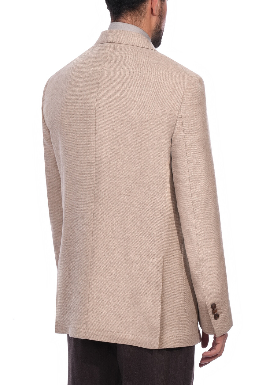 пиджак  из проверенных материалов спереди