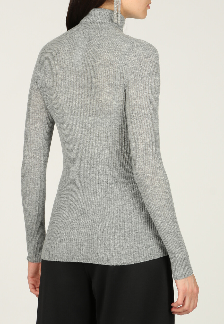 водолазка  MADP02F010 со скидкой