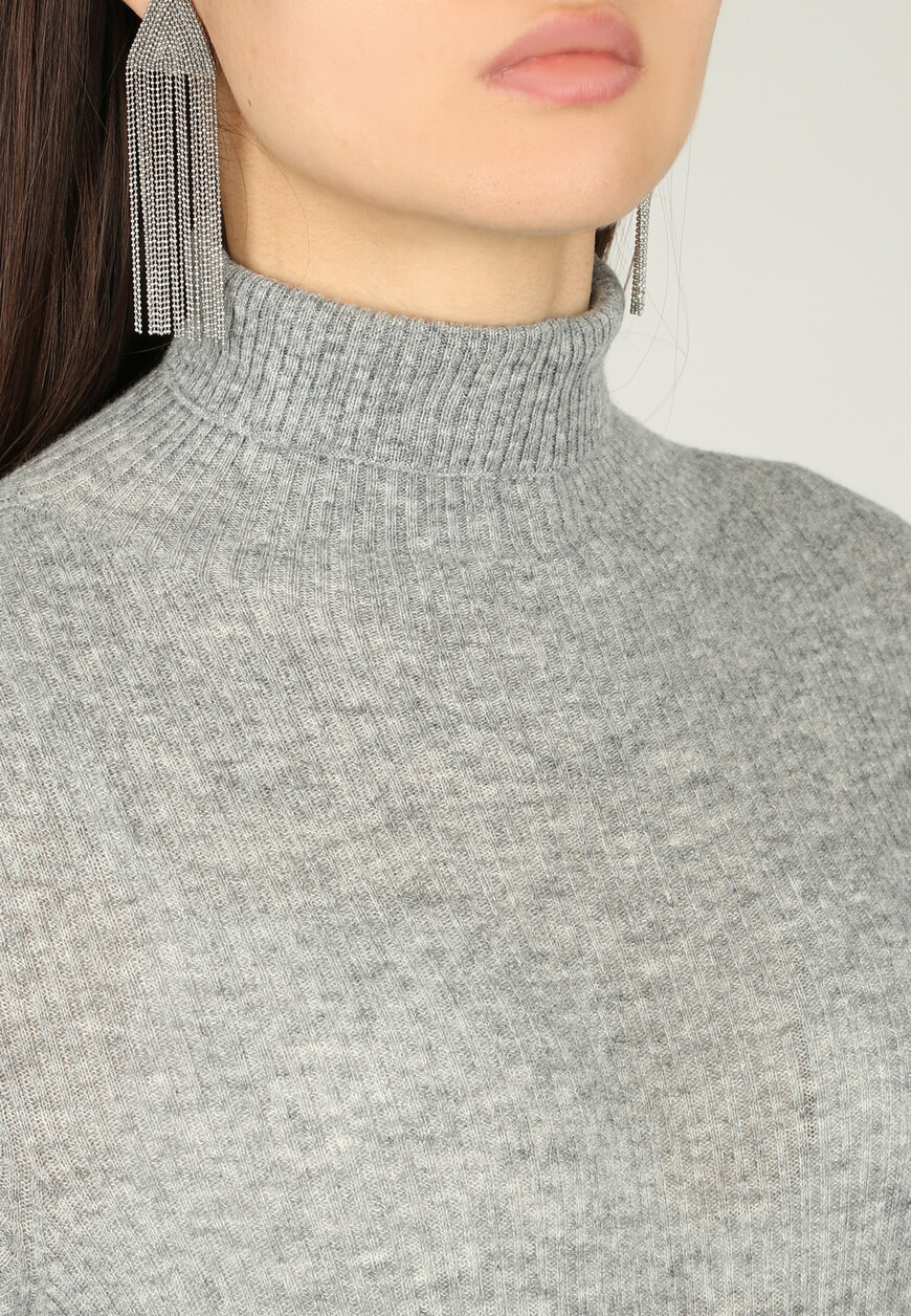 водолазка  MADP02F010 на официальном сайте