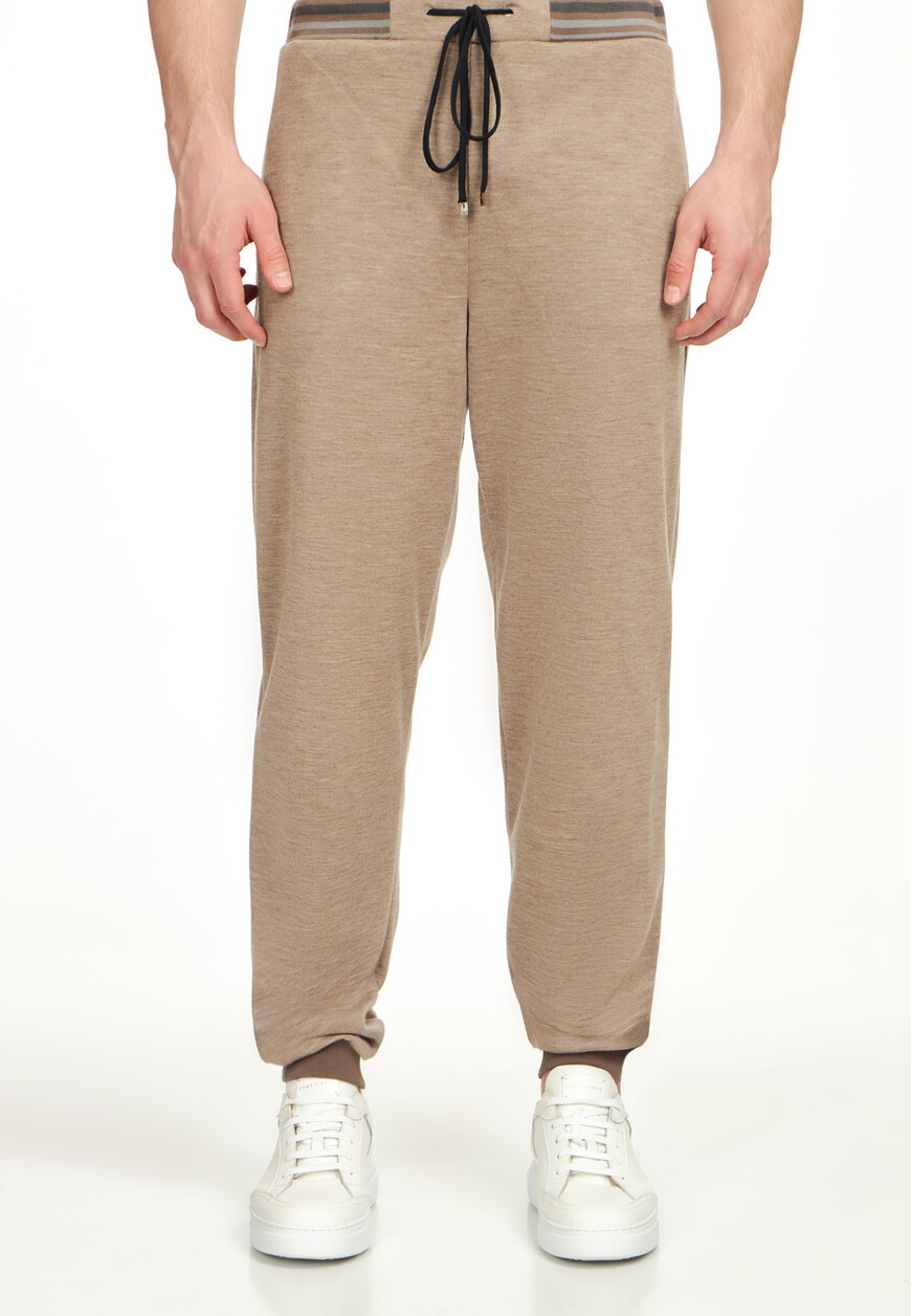 костюм спортивный  JSU100ZS66034ZS000000 на официальном сайте