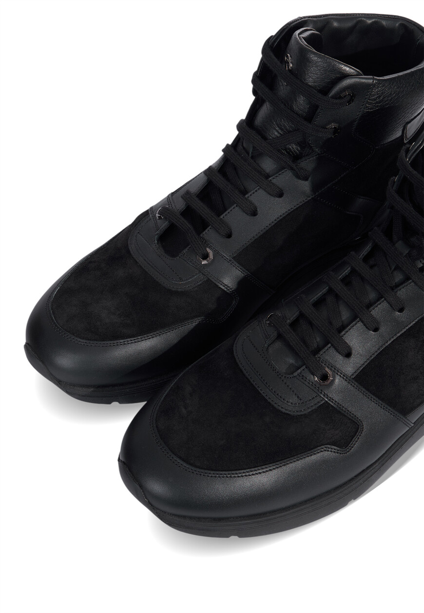 кроссовки  UF098G6340-WYSDSK-N999 по акции