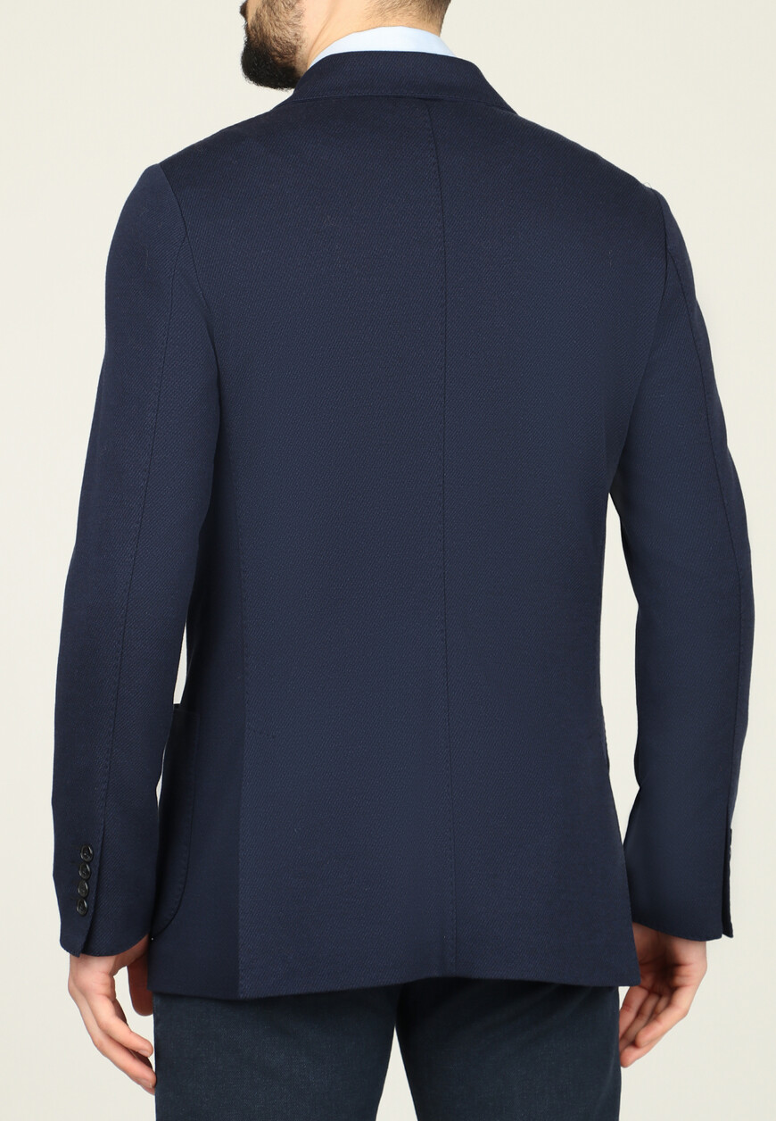 пиджак  из италии вид сбоку