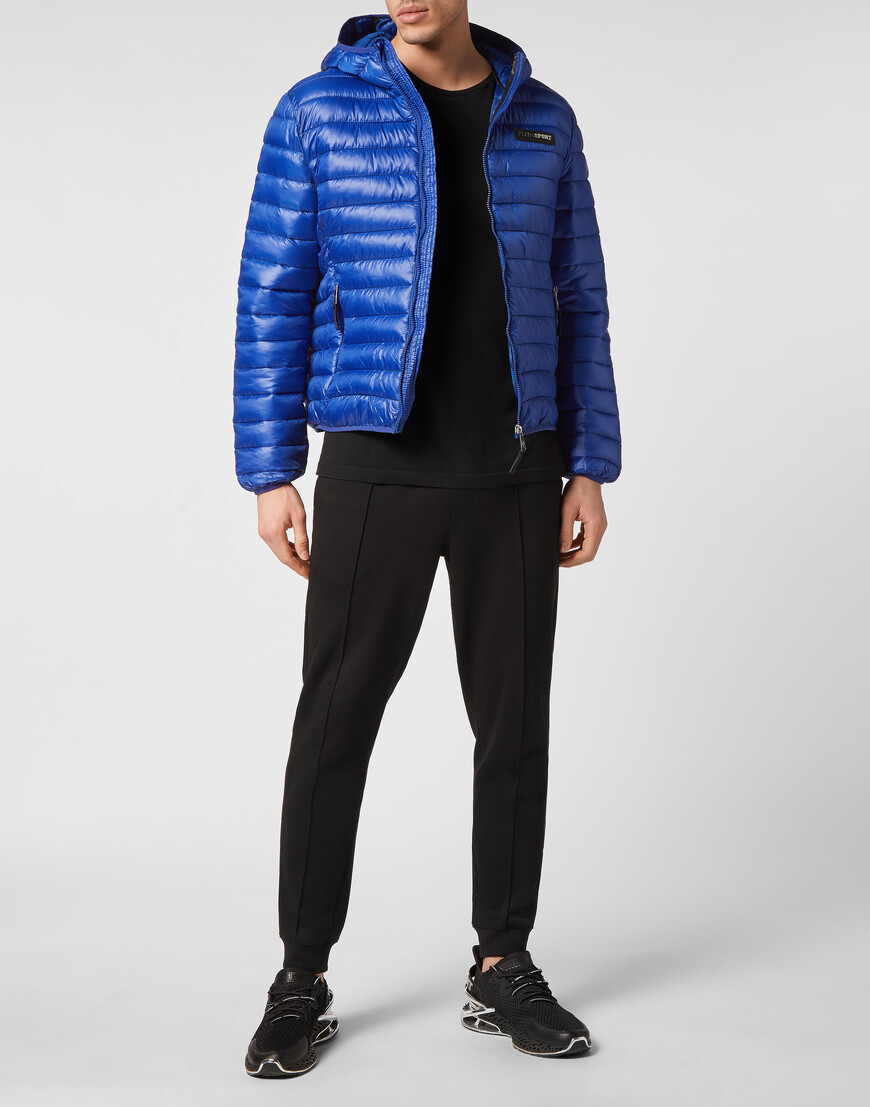 Товар синего цвета с внутренней стороны