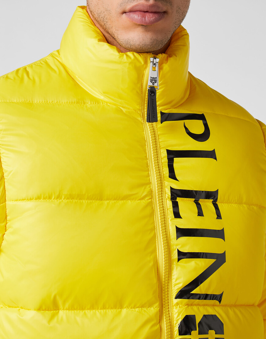 куртка  из проверенных материалов спереди