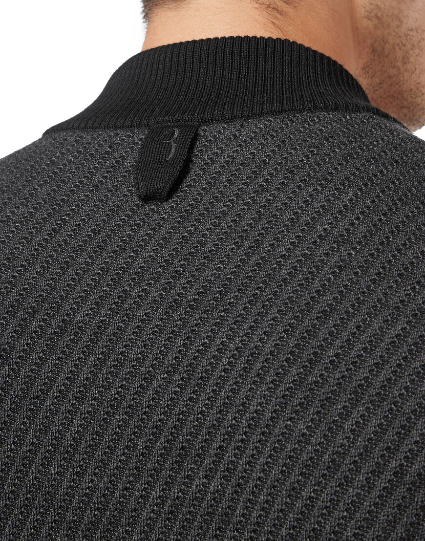 куртка  из проверенных материалов спереди