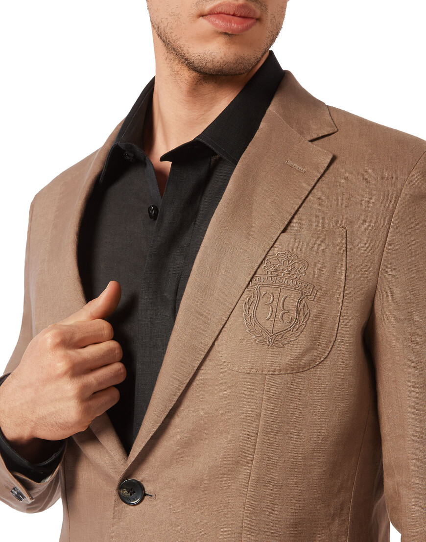 Товар коричневого цвета с внутренней стороны