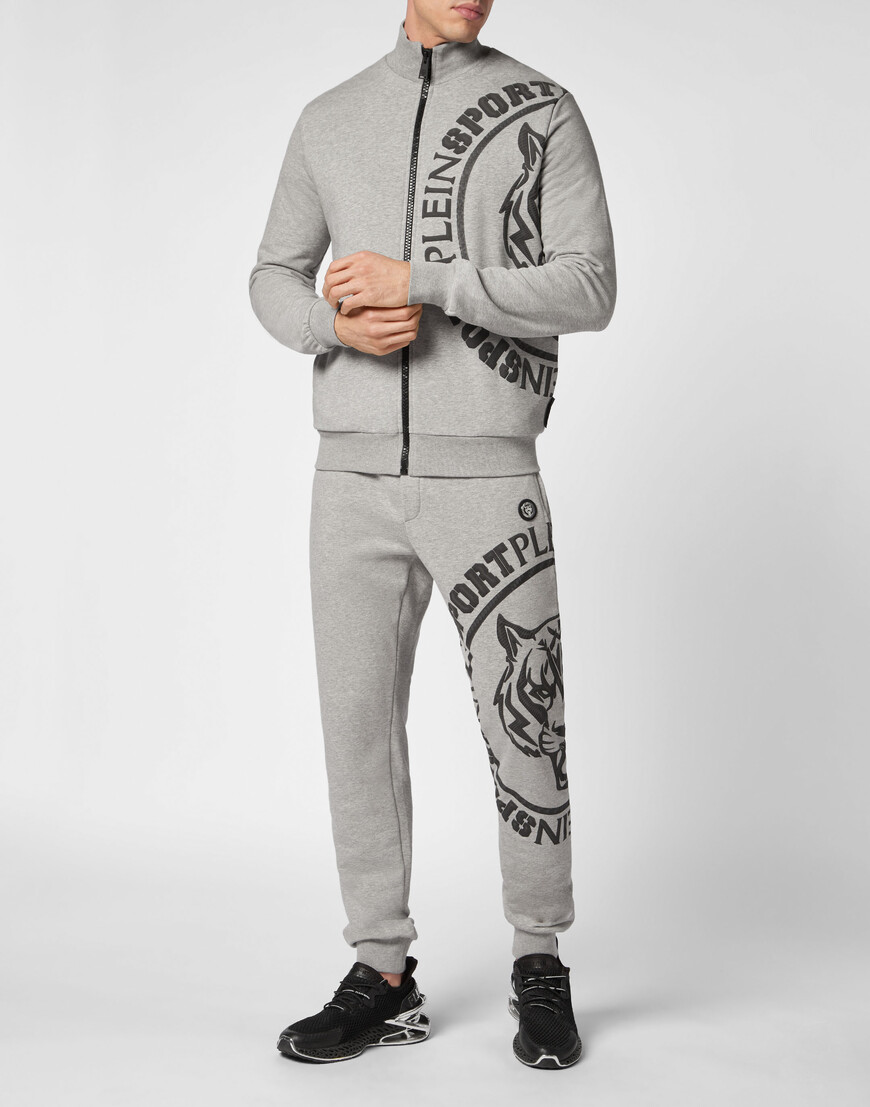 Товар серого цвета с внутренней стороны