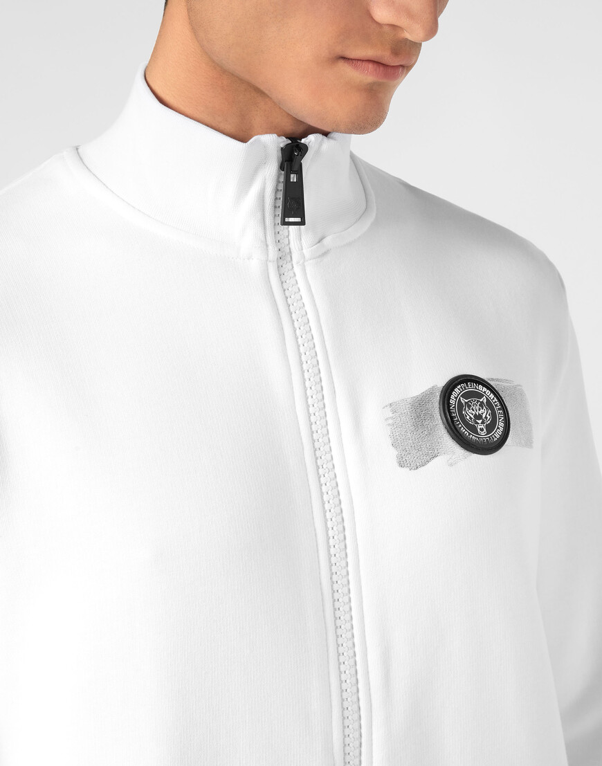 куртка  из проверенных материалов спереди