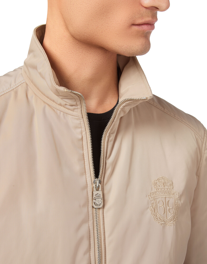 куртка  из проверенных материалов спереди