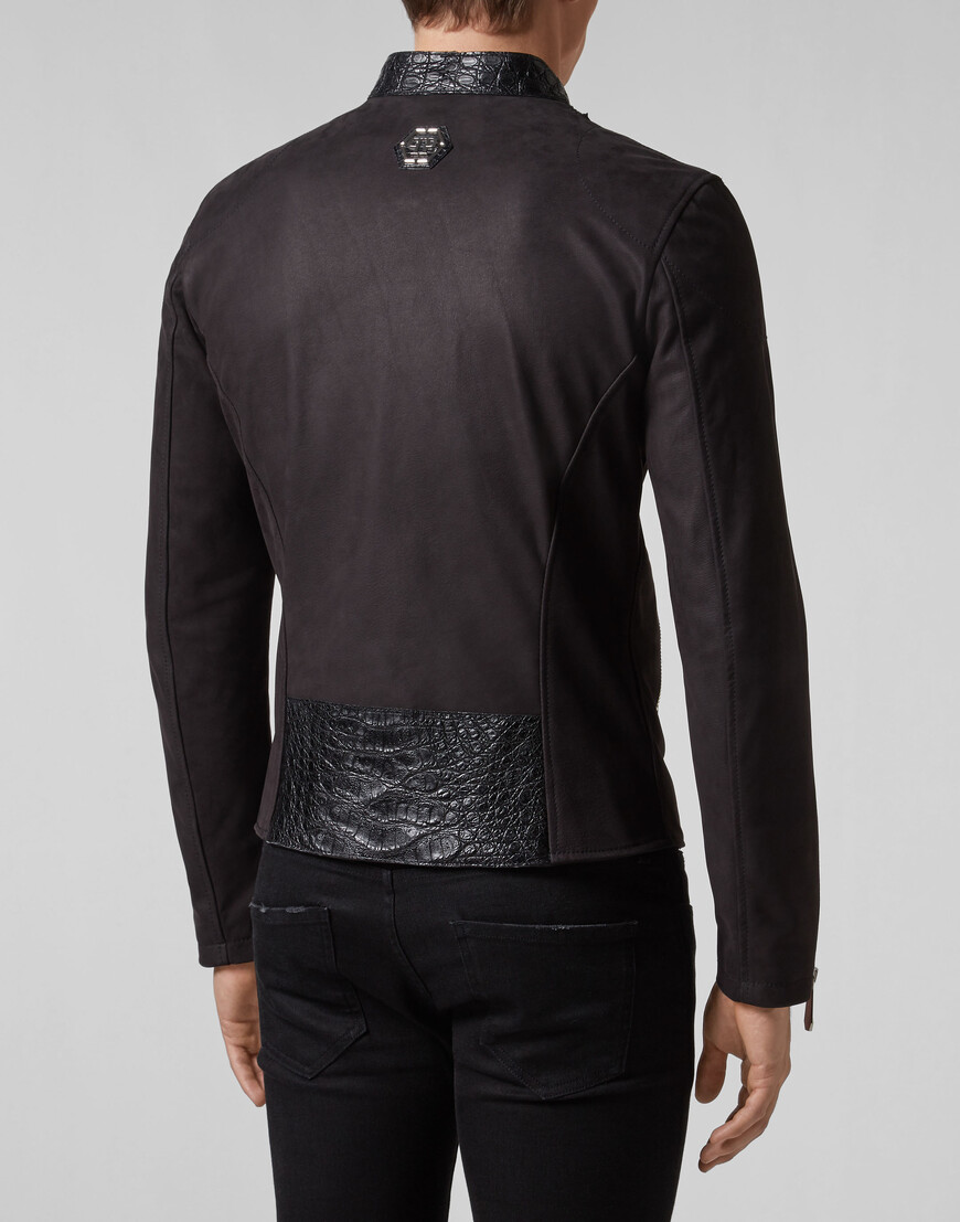 кожаная куртка  из америки вид сбоку