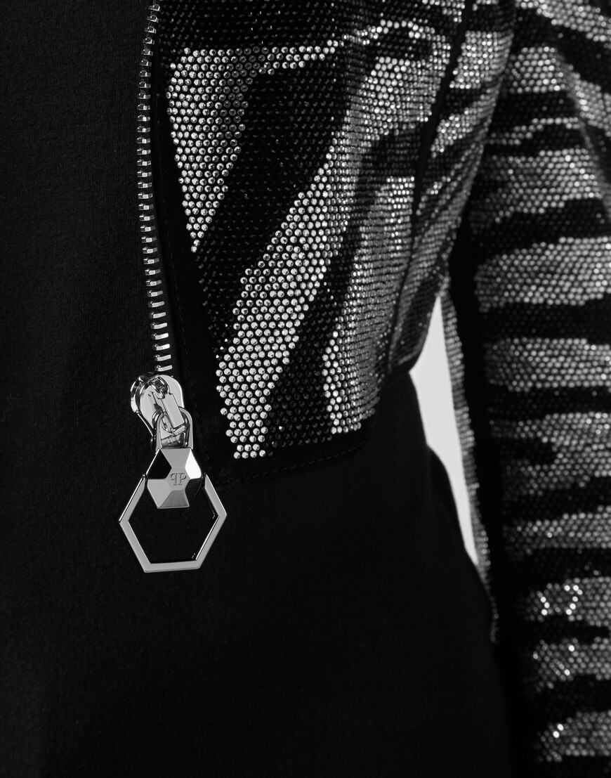 кожаная куртка  F19C-WLB0563-PTE003N_02 со скидкой