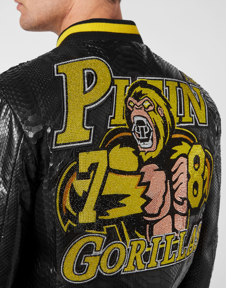 бомбер  из проверенных материалов спереди