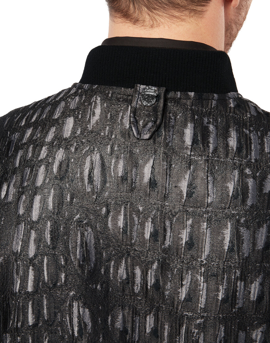 бомбер  из проверенных материалов спереди