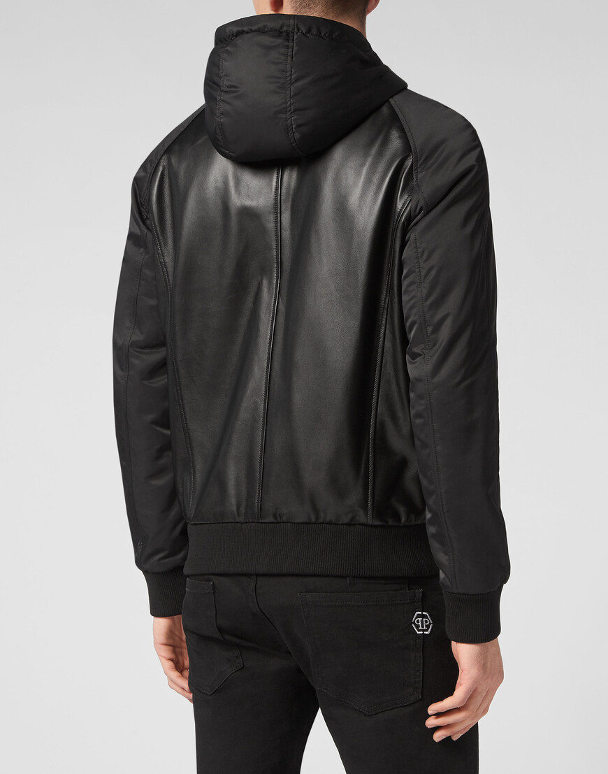 кожаная куртка  из америки вид сбоку