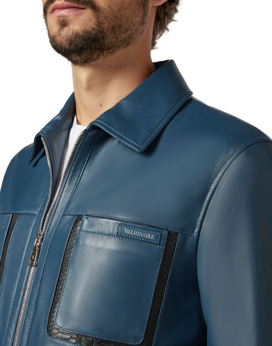 Товар бирюзового цвета с внутренней стороны