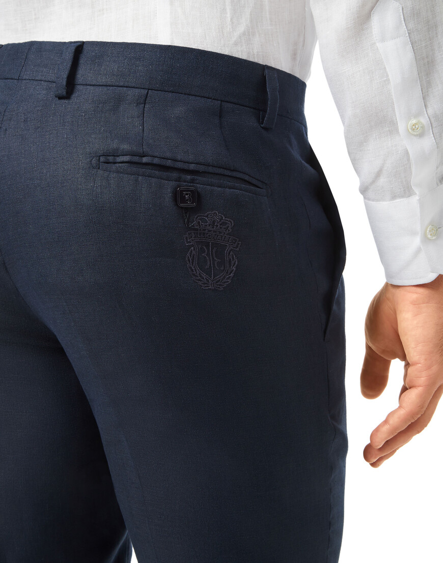 Товар синего цвета с внутренней стороны