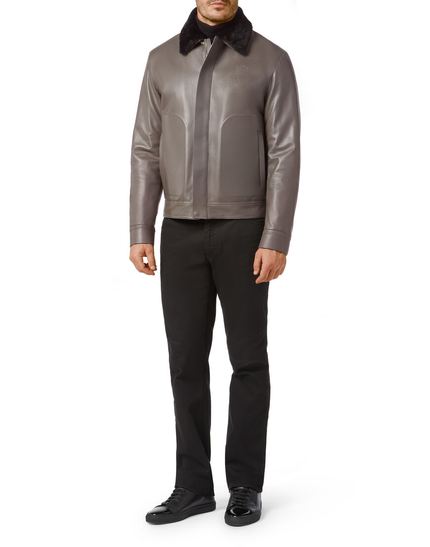 кожаная куртка  из италии вид сбоку