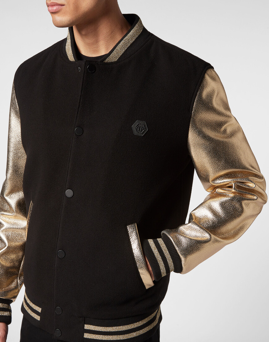 бомбер  из проверенных материалов спереди