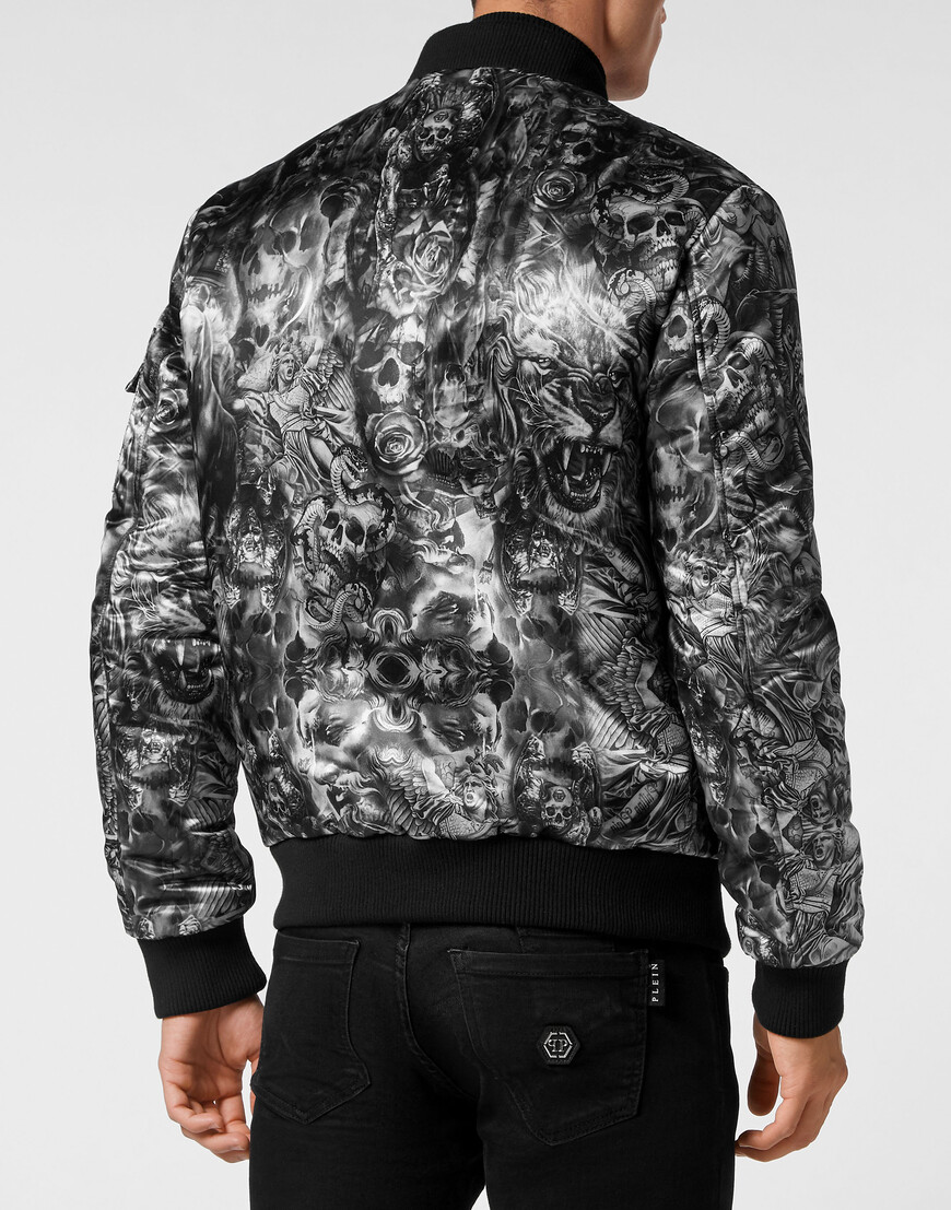 бомбер  из америки вид сбоку