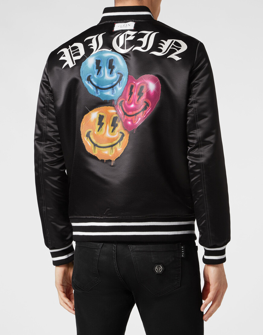 бомбер  из америки вид сбоку