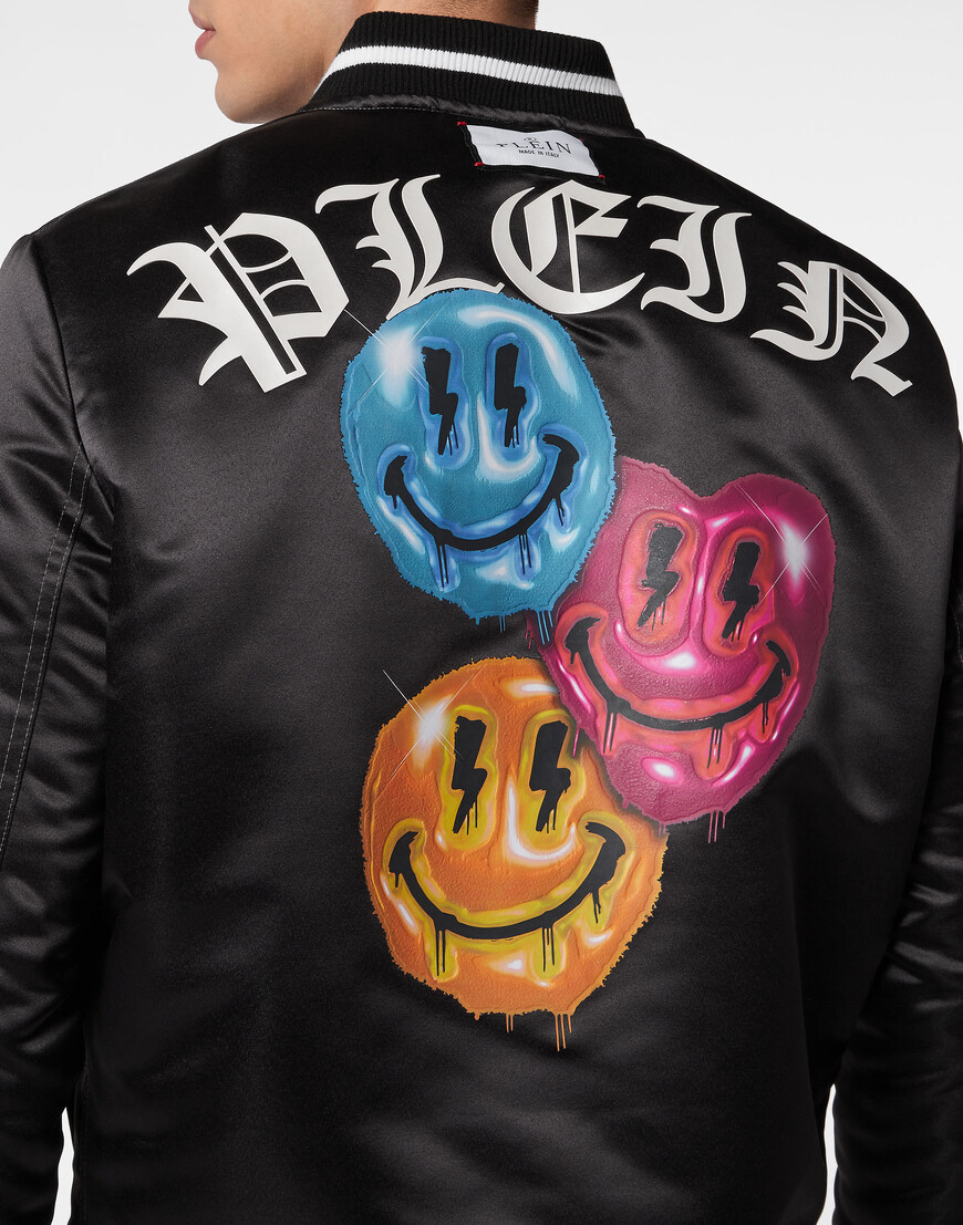 бомбер  из проверенных материалов спереди