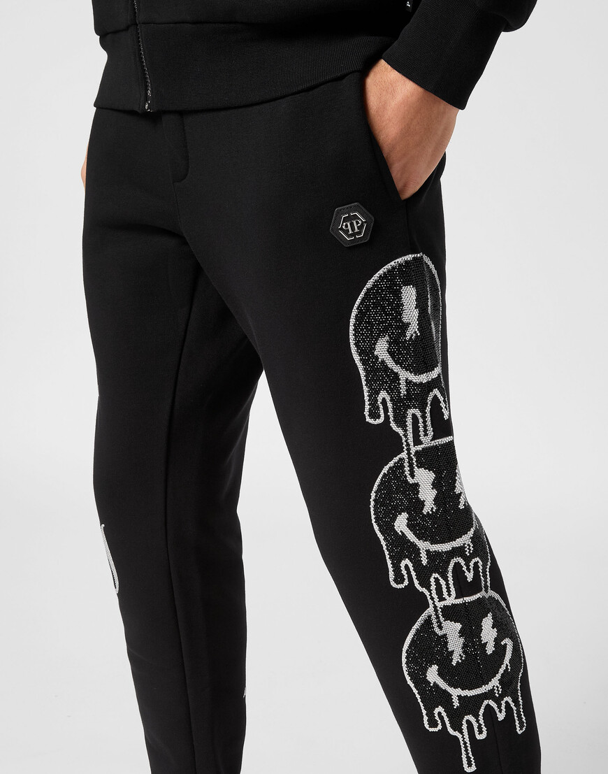 костюм  из проверенных материалов спереди