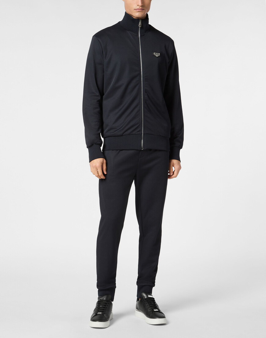 Товар синего цвета с внутренней стороны