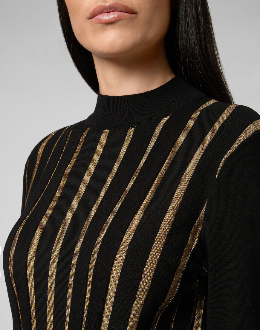 свитер  A20C-WKK0191-PKN002N_02 со скидкой