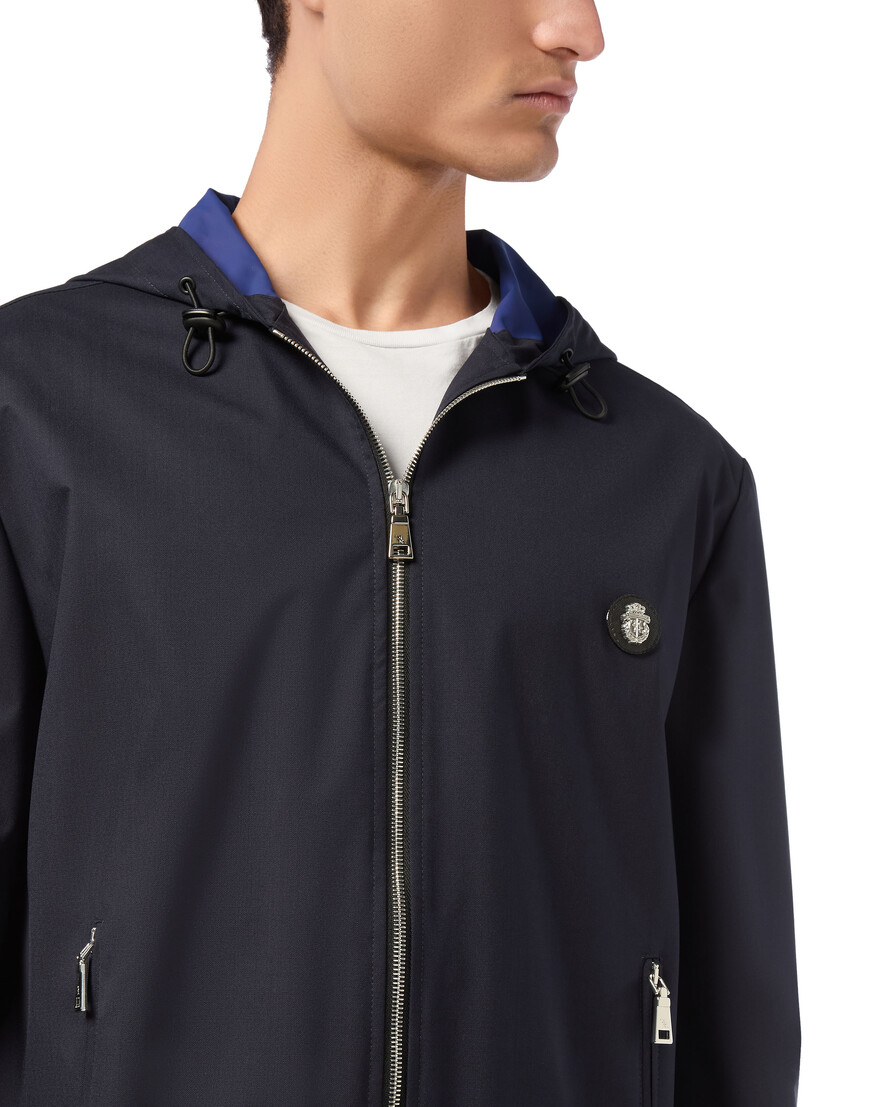 Товар синего цвета с внутренней стороны