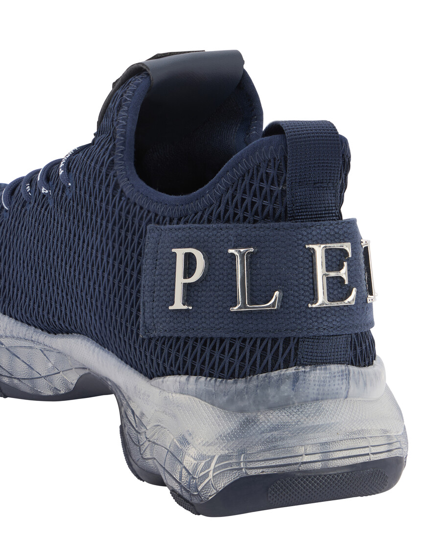 кроссовки  UACS-USC0077-PTE003N_24 на официальном сайте