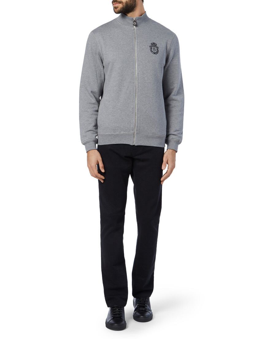 Товар серого цвета с внутренней стороны