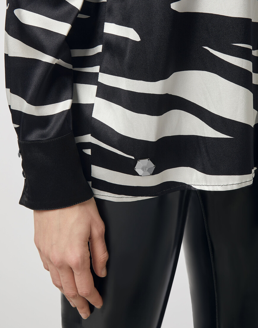 рубашка  F19C-WRP0190-PTE003N_0201 со скидкой