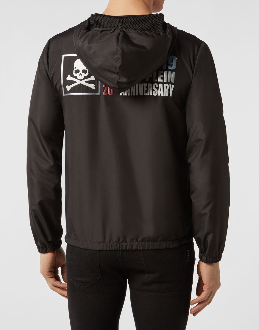 пуховик  из америки вид сбоку