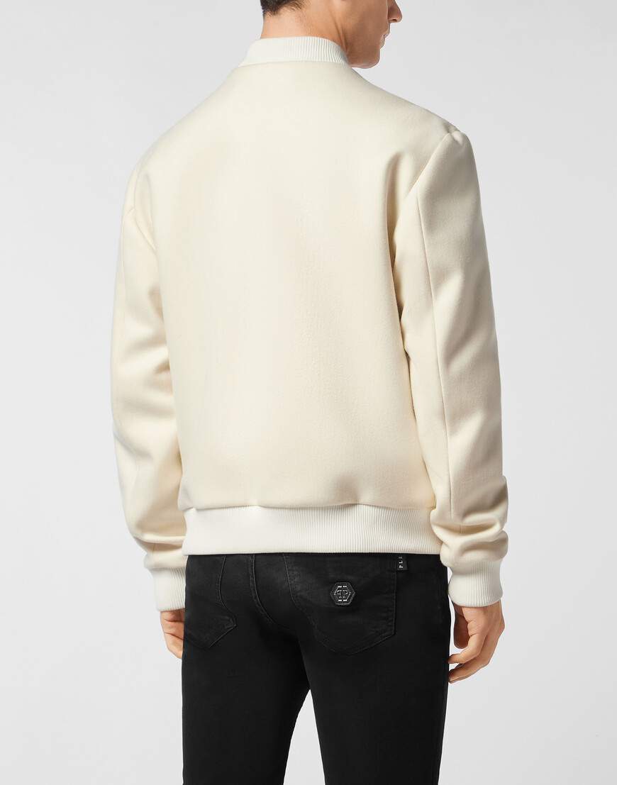 бомбер  из америки вид сбоку