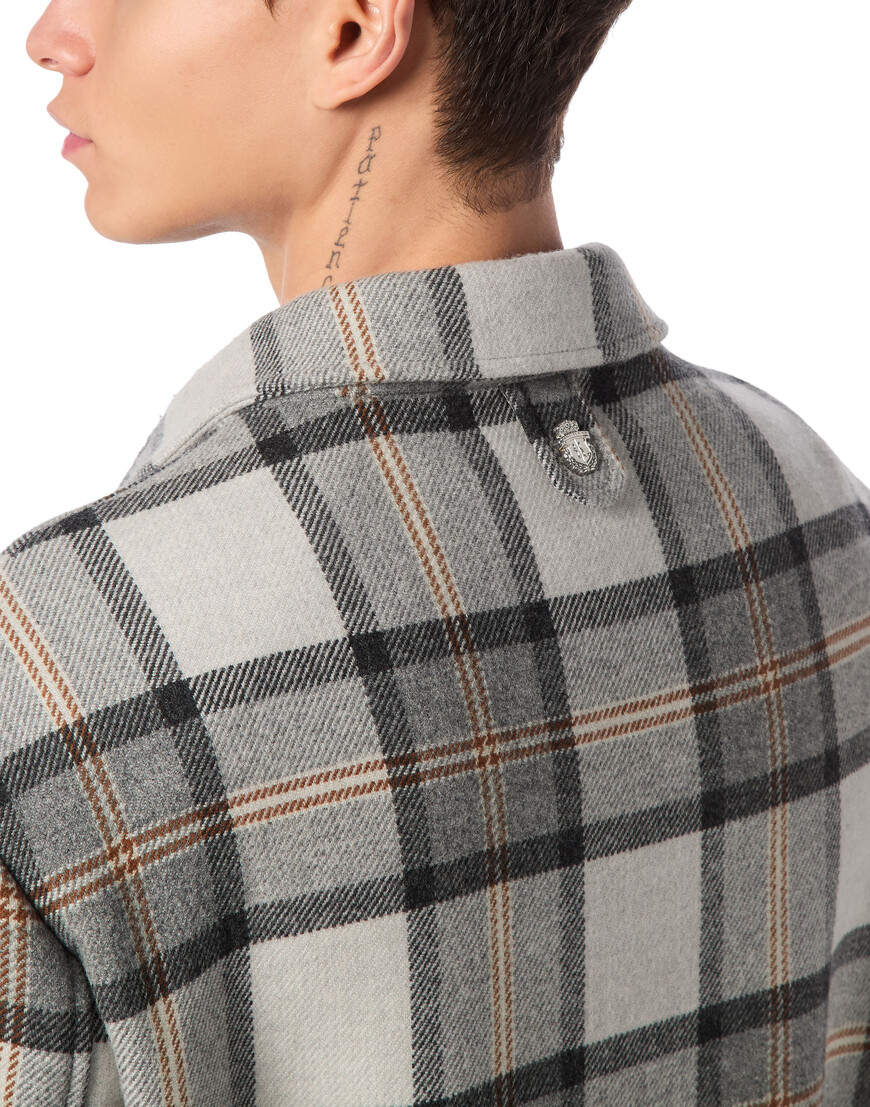 куртка  из проверенных материалов спереди