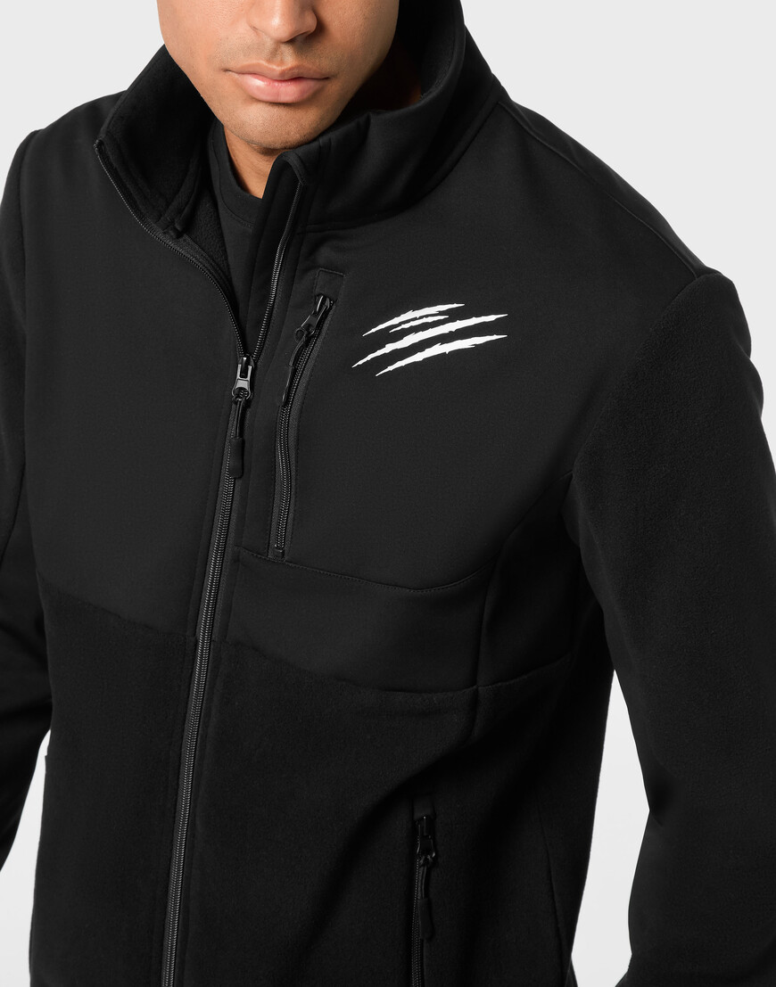 куртка  из проверенных материалов спереди