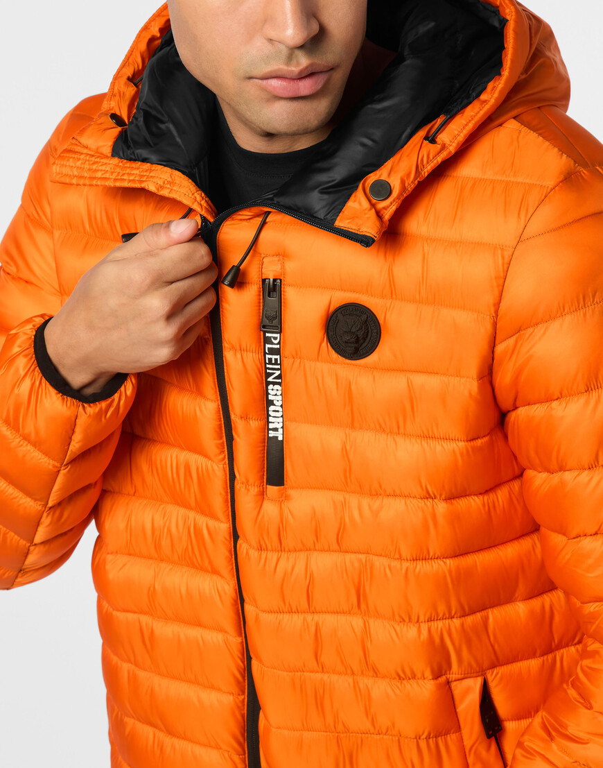 куртка  из проверенных материалов спереди