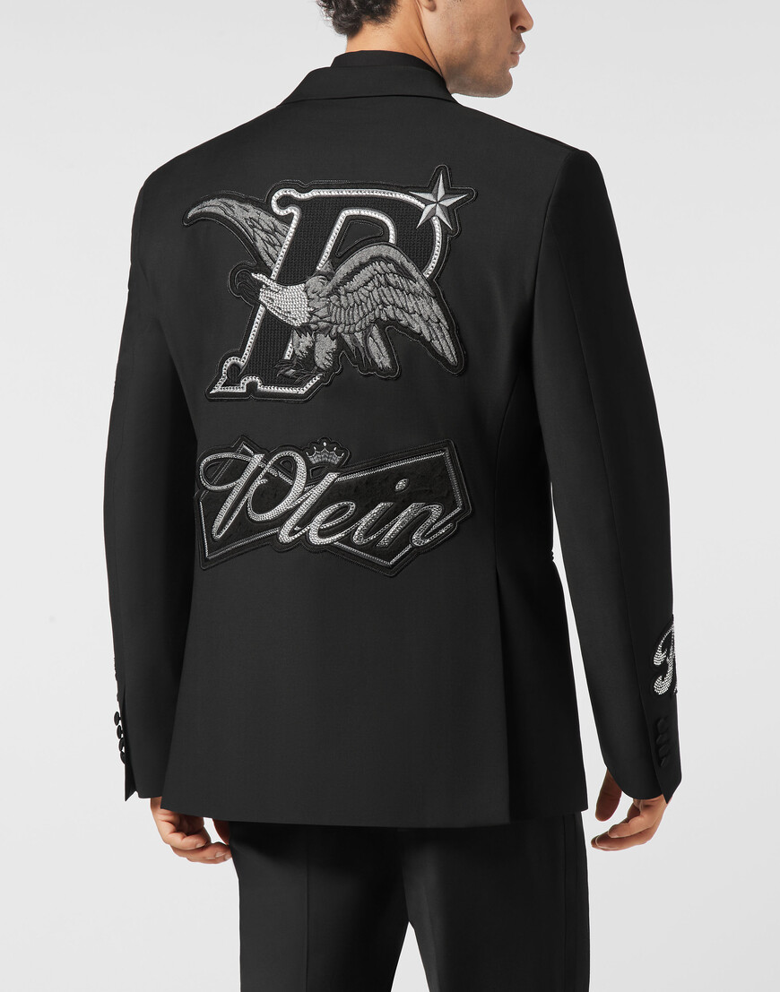 Товар черного цвета с внутренней стороны